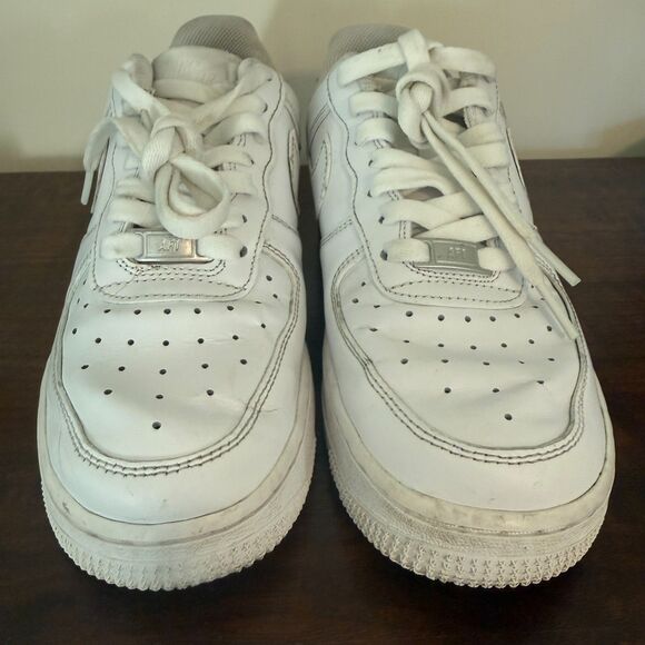 Women's Nike Air Force 1 Size 8 - Picture 3 of 9